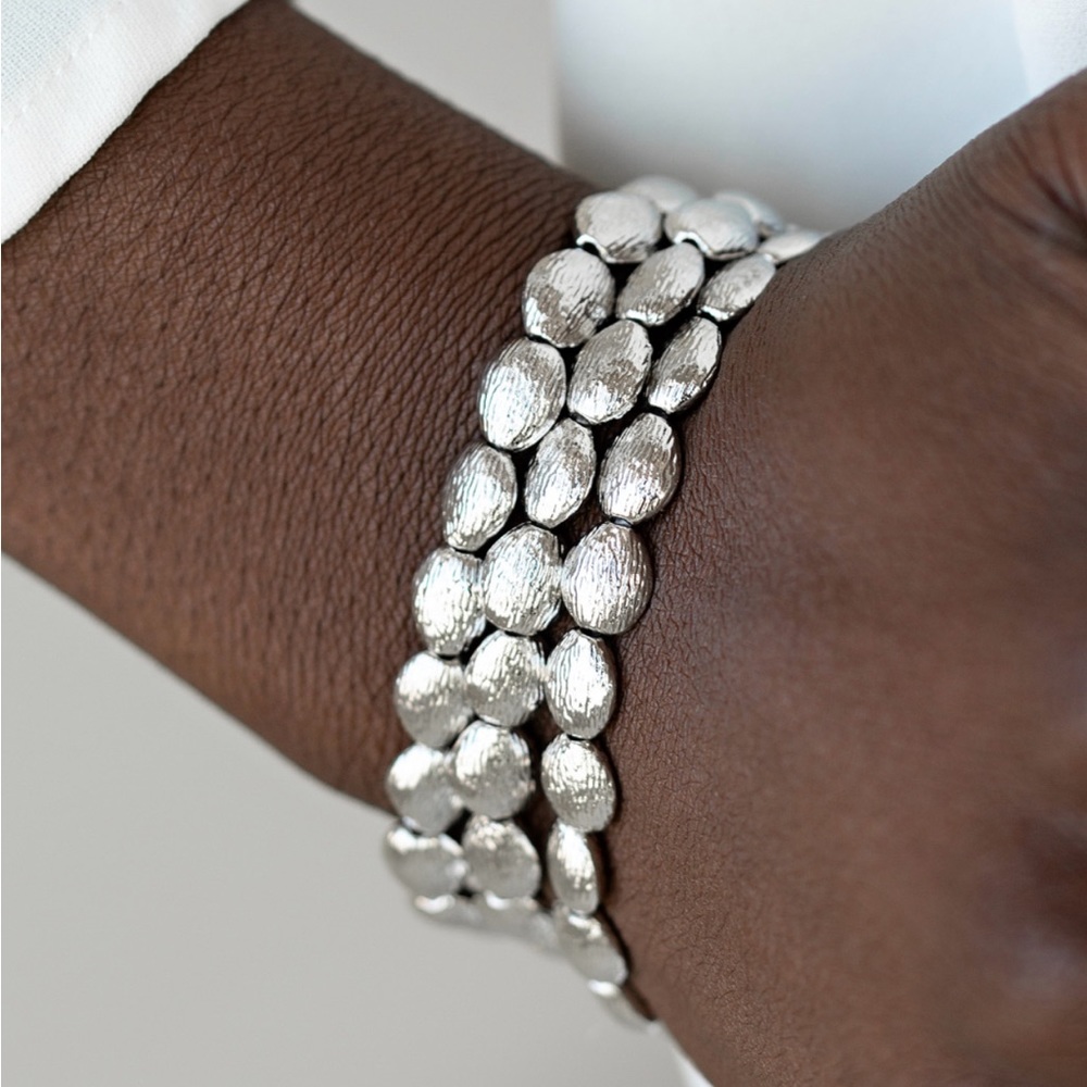 Three stack silver stretch bracelets - Picture 2 of 2